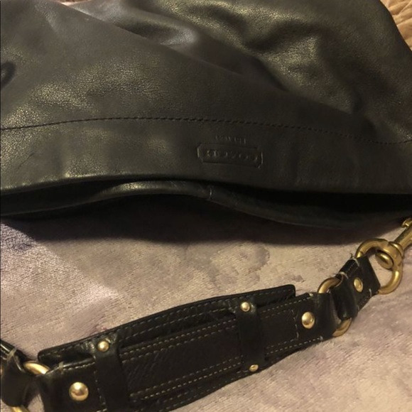 Authentic Soft leather Coach Hobo - Picture 2 of 9